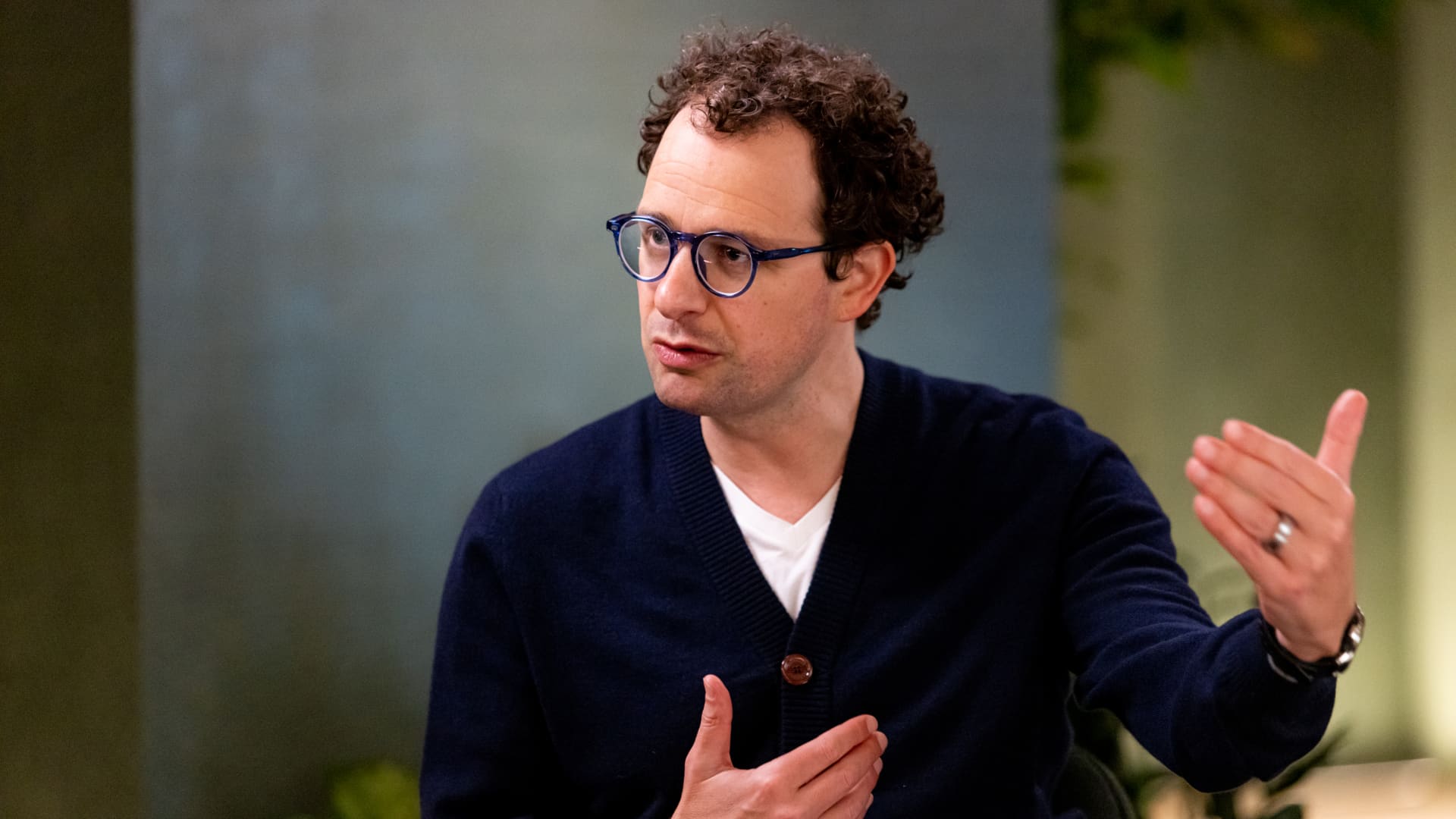Musk and Altman Back Amodei’s Plan to Slow AI, Push Independent Reviews